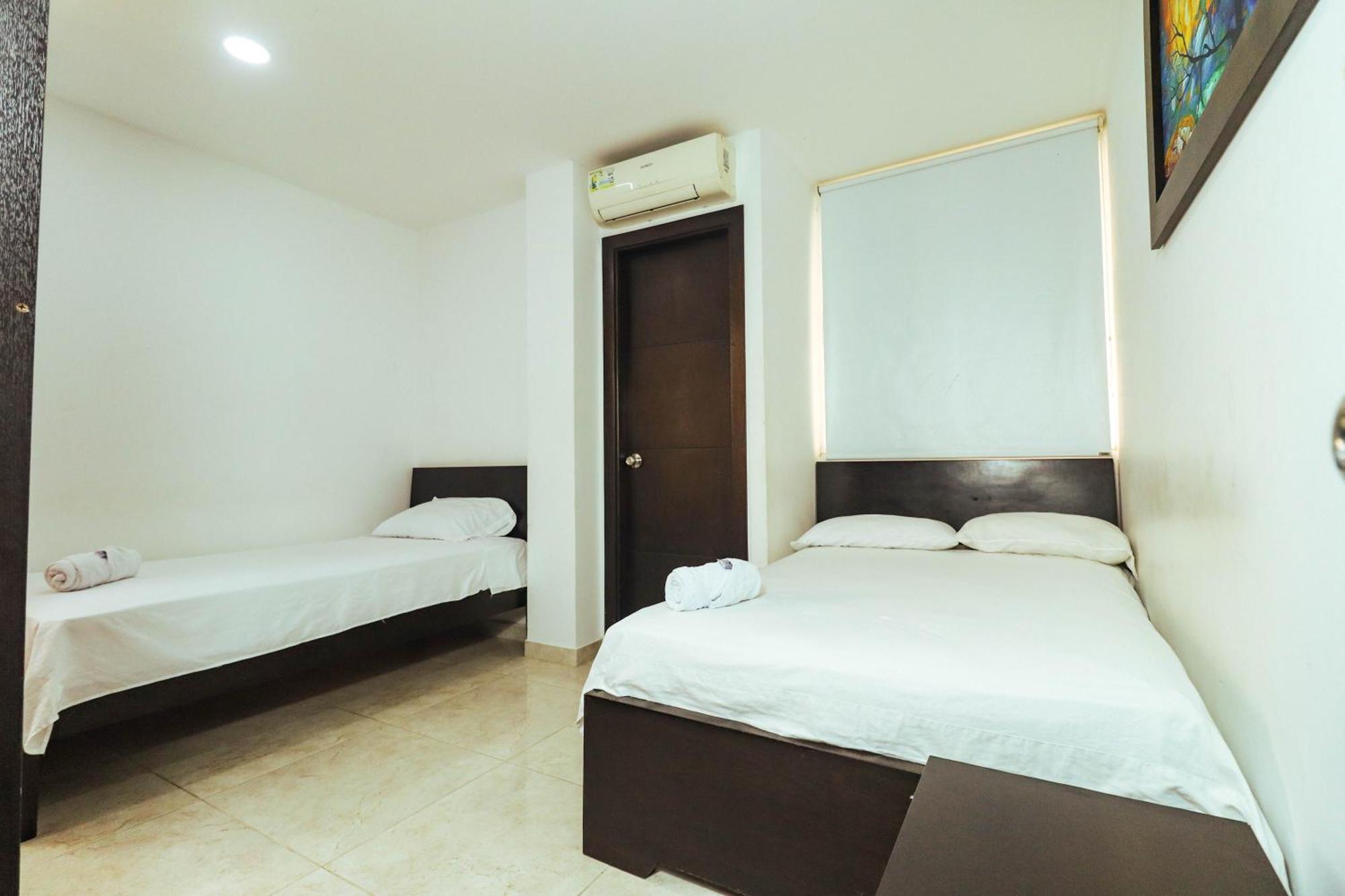 Hotel California Air Carepa Pokoj fotografie